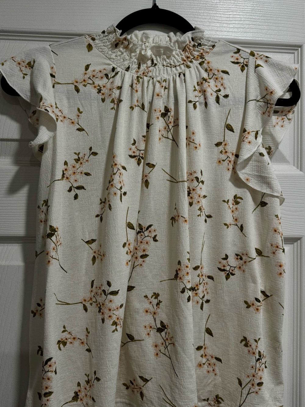 MELLODAY Cream Floral Ruffle Sleeve Blouse